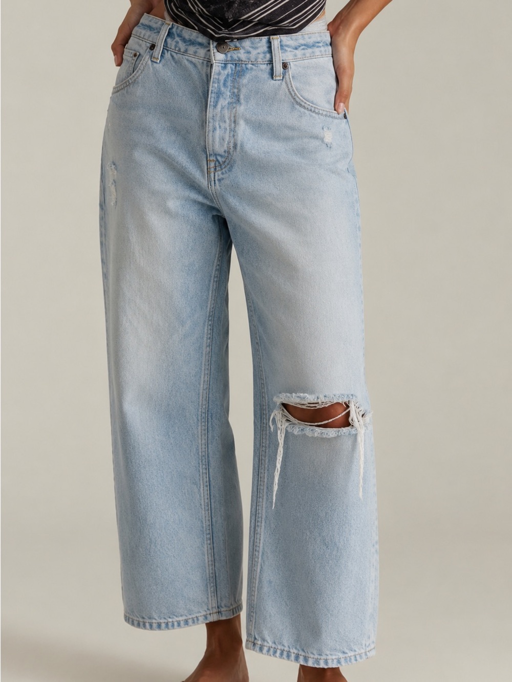 We The Free People Wide Leg Deep Trance Dropped Boyfriend Jeans size 26